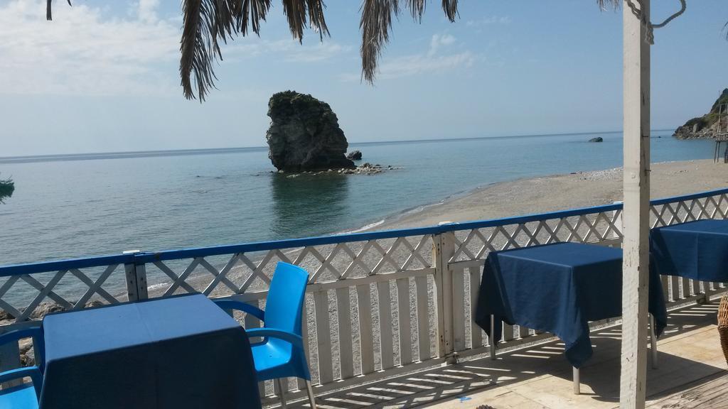 Апартаменты Аppartamenti vicino al mare Скалея Экстерьер фото